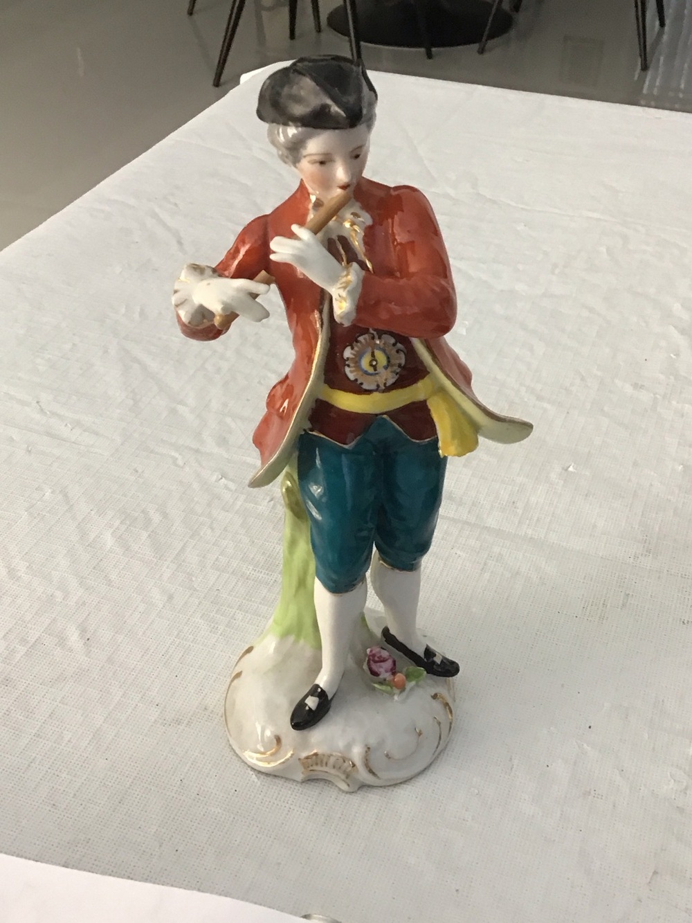 Japna Porcelain Musician Figurine in Red, Blue and Yellow #256